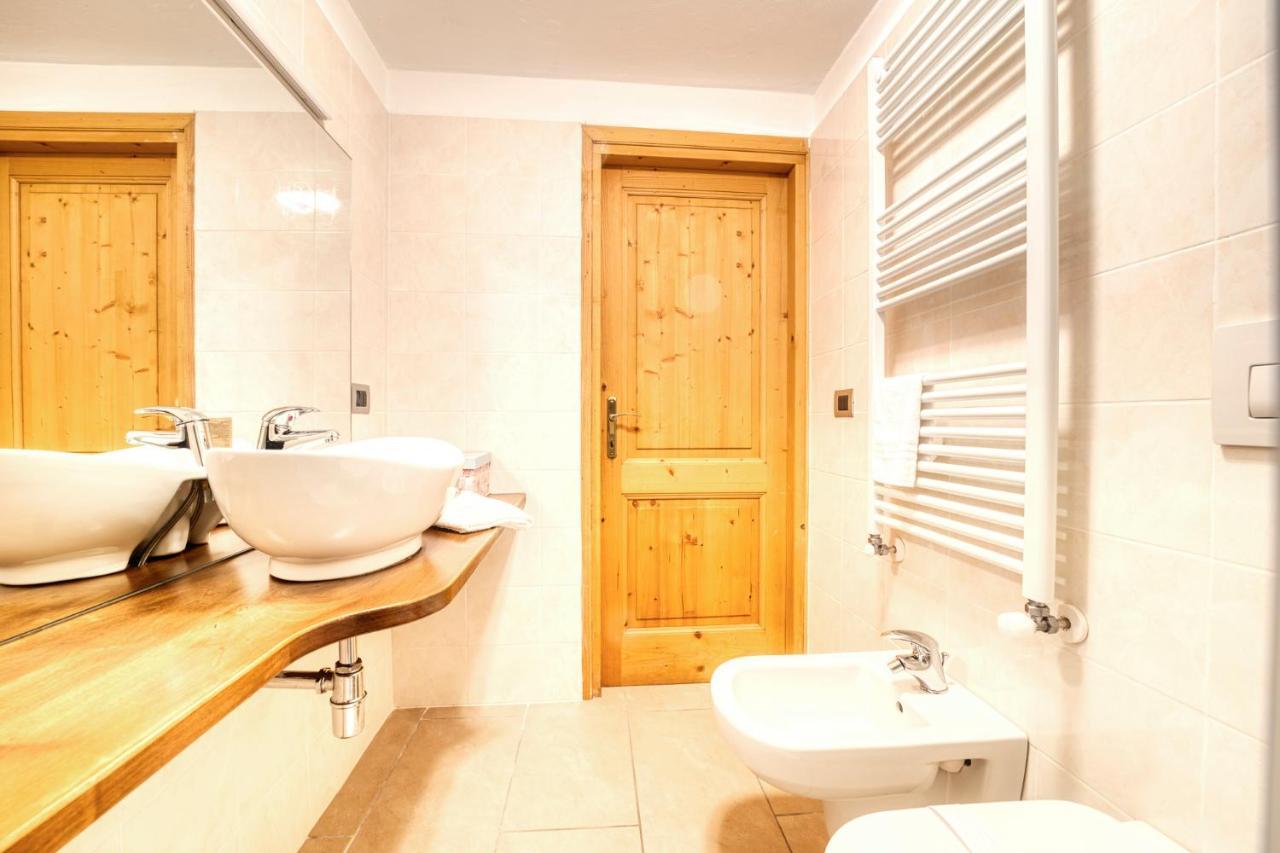 Incanto Walser Apartments Ronco Macugnaga Dış mekan fotoğraf